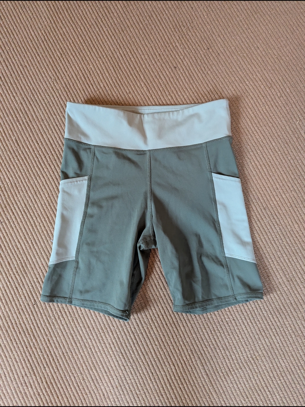 Green Biker Shorts With Pockets